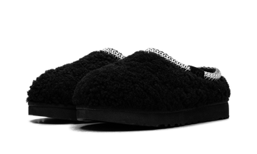 UGG TASMAN MAXI CURLY SLIPPER BLACK (WOMEN'S) — Stock