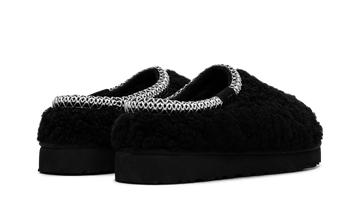 UGG TASMAN MAXI CURLY SLIPPER BLACK (WOMEN'S) — Stock