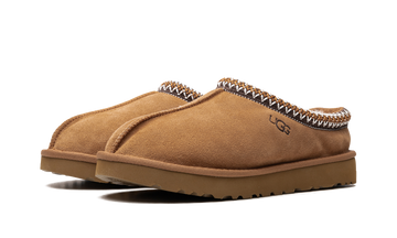 UGG TASMAN SLIPPER CHESTNUT (WOMEN'S) — Stock