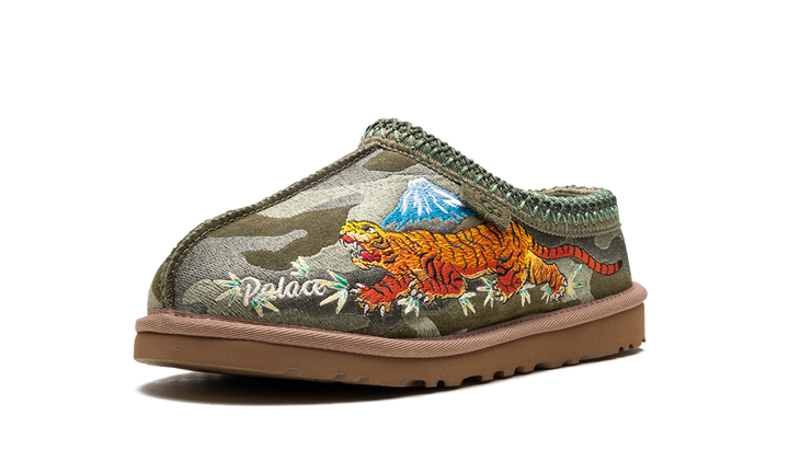 UGG TASMAN SLIPPER PALACE BURNT OLIVE CAMO — Stock 