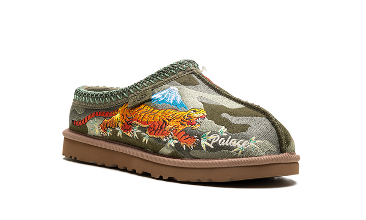 UGG TASMAN SLIPPER PALACE BURNT OLIVE CAMO — Stock 