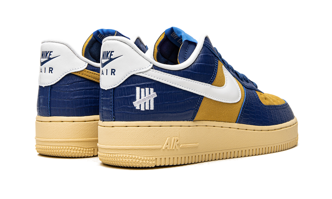UNDEFEATED X NIKE AIR FORCE 1 LOW SP DUNK VS AF1 — Stock 
