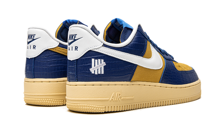 UNDEFEATED X NIKE AIR FORCE 1 LOW SP DUNK VS AF1 — Stock 