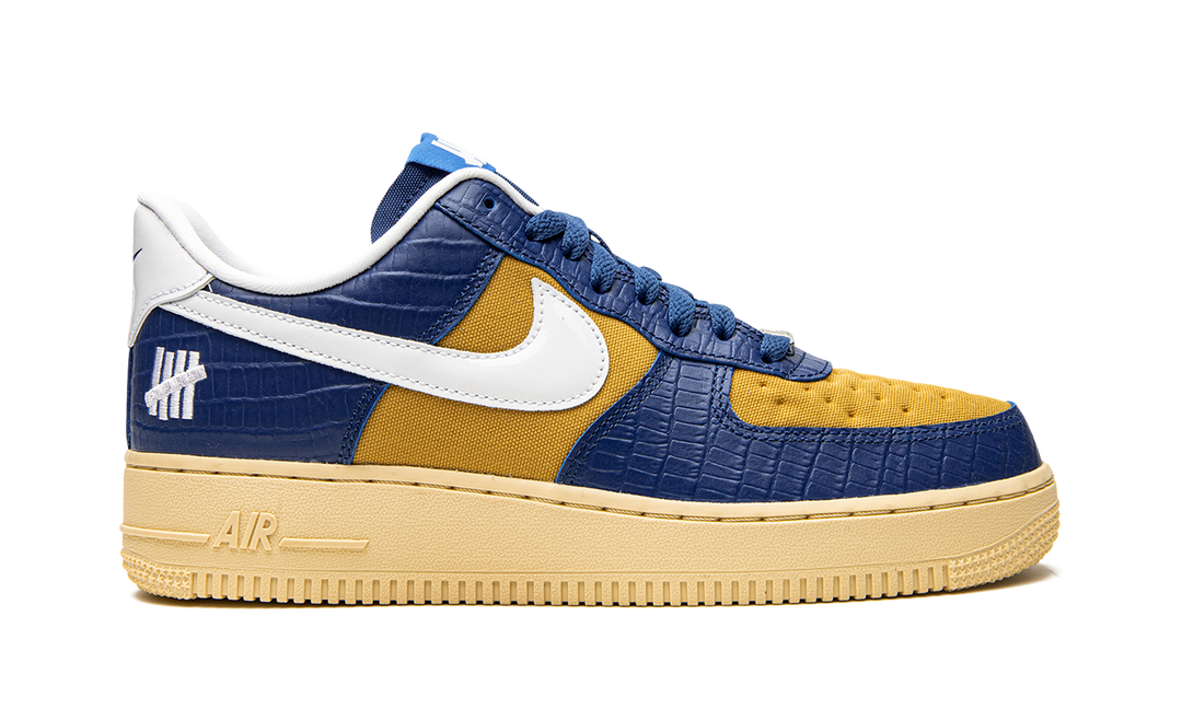 UNDEFEATED X NIKE AIR FORCE 1 LOW SP DUNK VS AF1 — Stock 