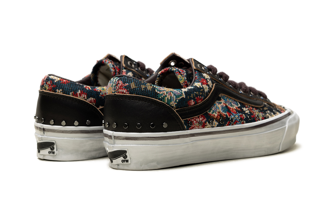 VANS OTW OLD SKOOL 36 VIBRAM FLORAL RIVETS BLACK