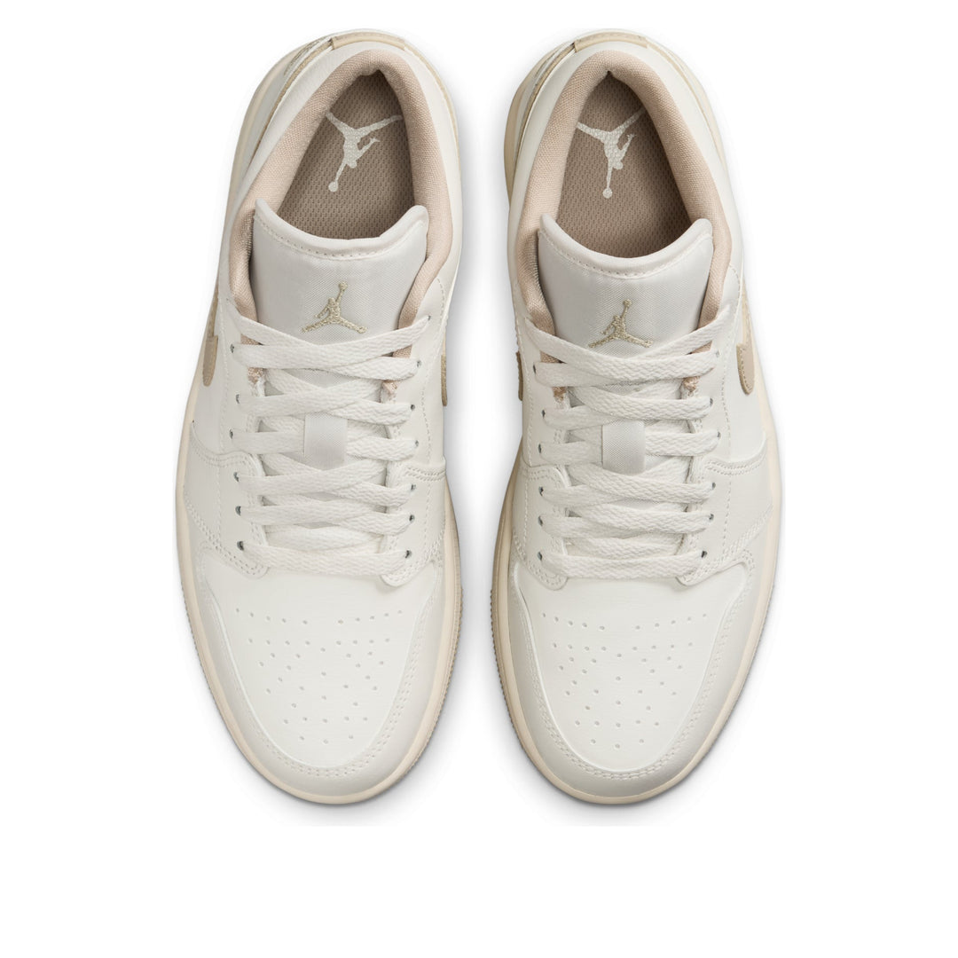 WMNS AIR JORDAN 1 LOW &