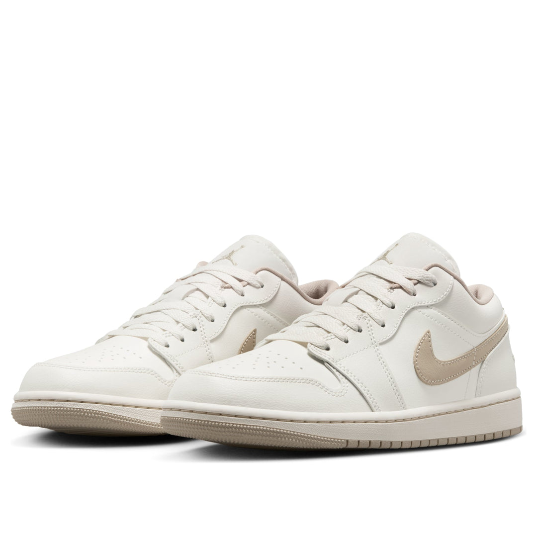 WMNS AIR JORDAN 1 LOW &