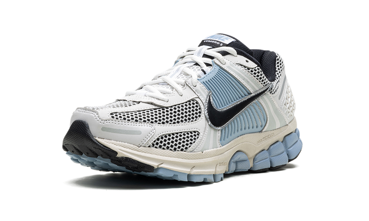Nike WMNS AIR ZOOM VOMERO 5 &