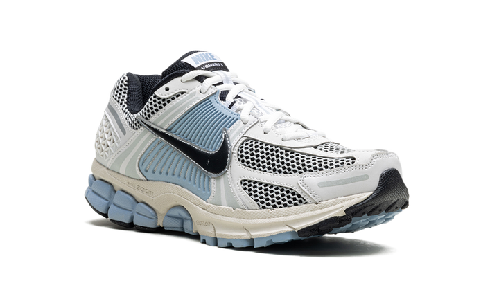 Nike WMNS AIR ZOOM VOMERO 5 &
