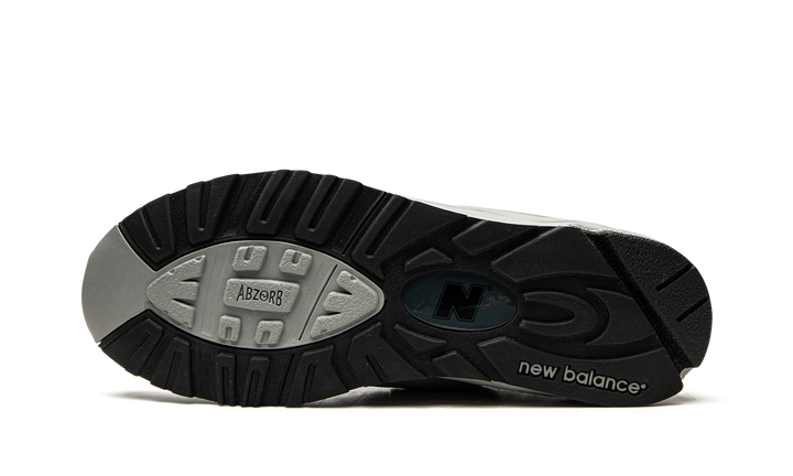 WTAPS X NEW BALANCE 990V2 GREY