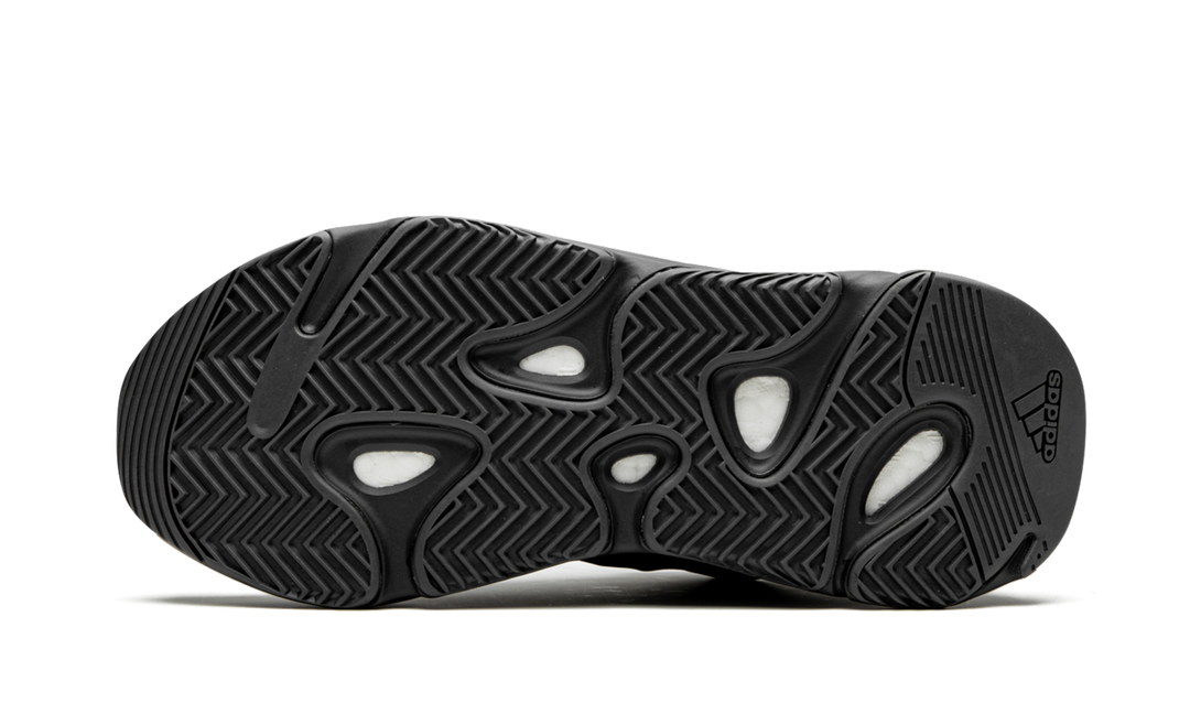 ADIDAS YEEZY 700 MNVN TRIPLE BLACK