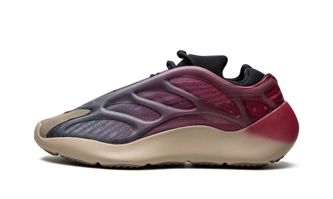 ADIDAS YEEZY 700 V3 FADE CARBON