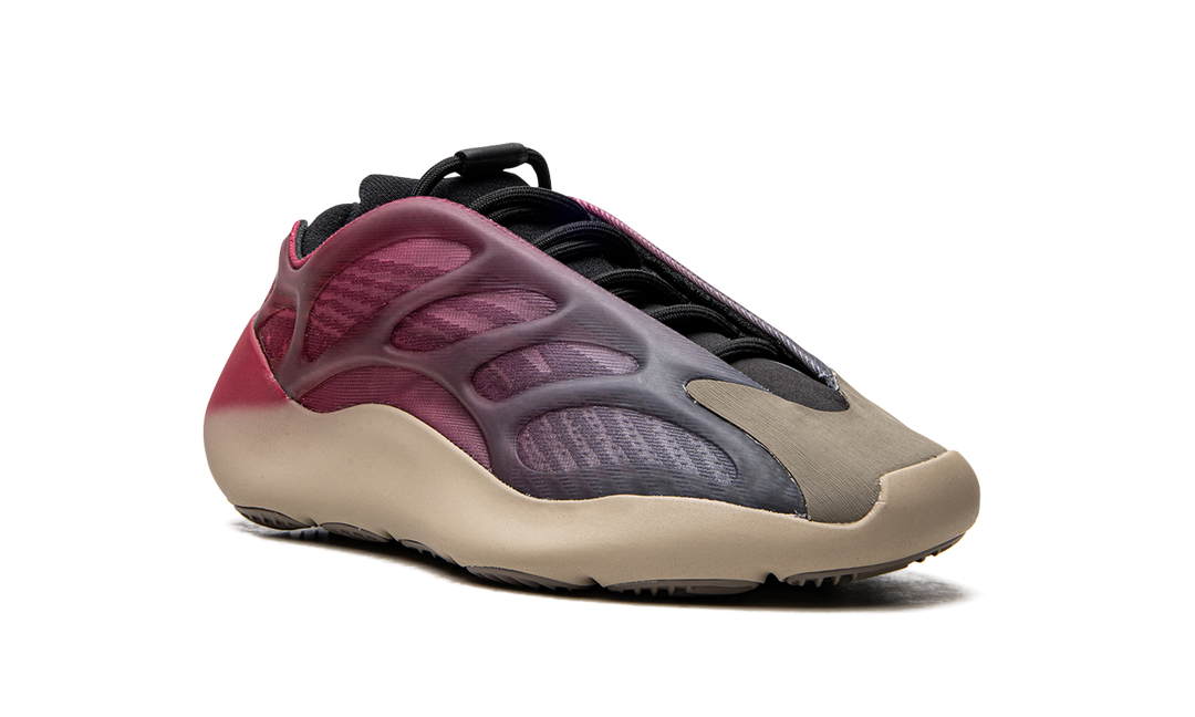 ADIDAS YEEZY 700 V3 FADE CARBON