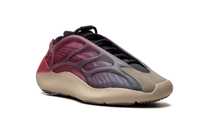 ADIDAS YEEZY 700 V3 FADE CARBON