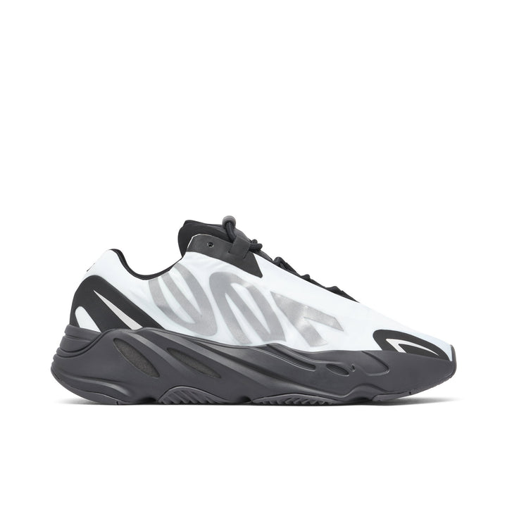 ADIDAS YEEZY BOOST 700 MNVN BLUE TINT