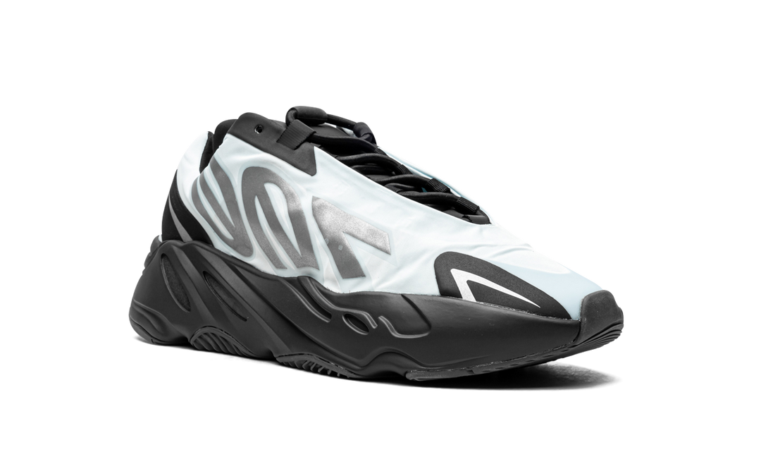 ADIDAS YEEZY BOOST 700 MNVN BLUE TINT