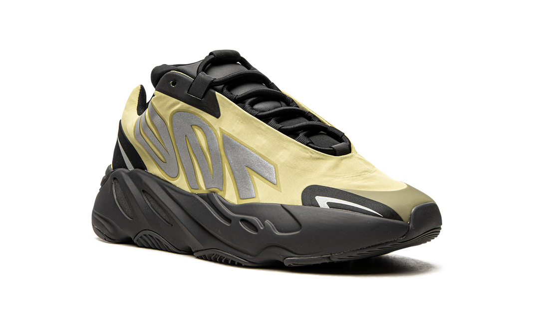 ADIDAS YEEZY BOOST 700 MNVN RESIN