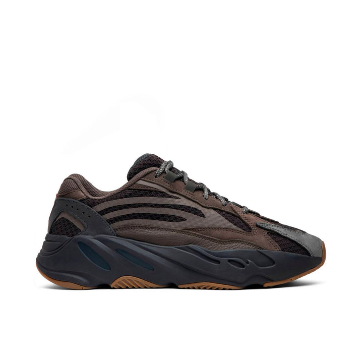 ADIDAS YEEZY BOOST 700 V2 GEODE — Stock 