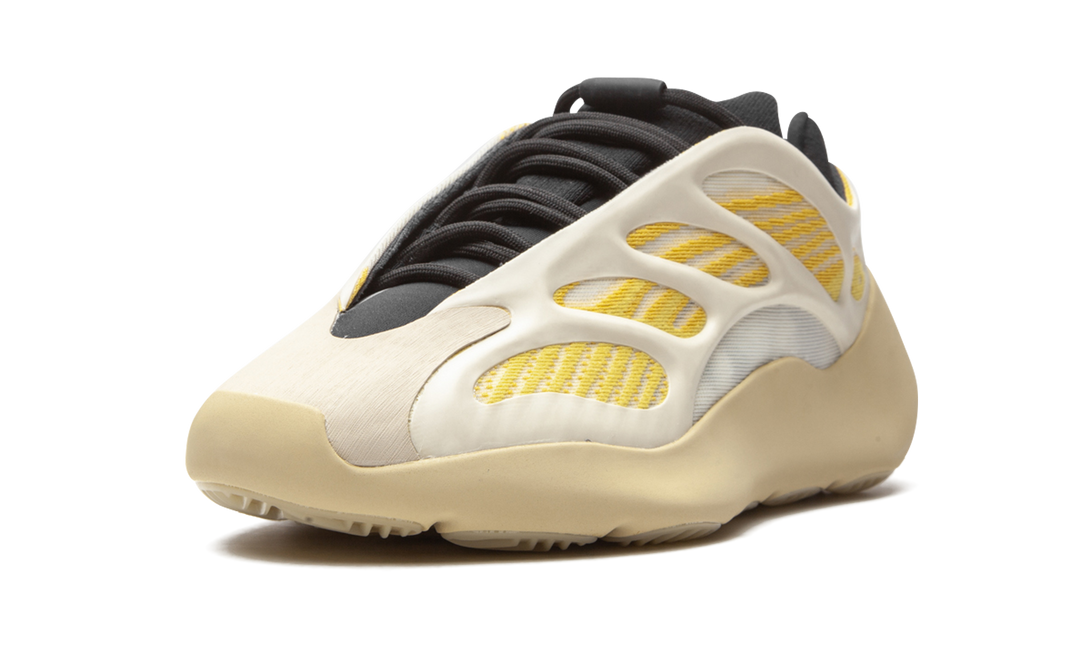ADIDAS YEEZY BOOST 700 V3 SAFFLOWER