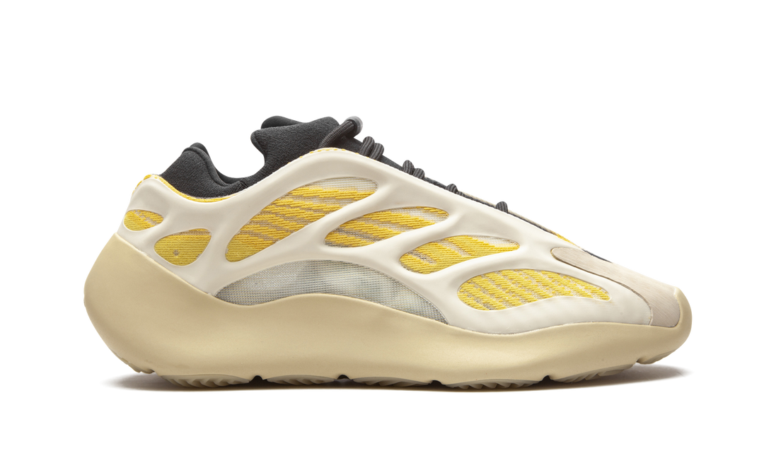 ADIDAS YEEZY BOOST 700 V3 SAFFLOWER