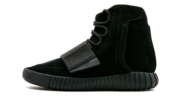 ADIDAS YEEZY BOOST 750 BLACK — Stock