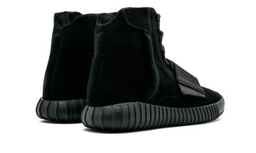 ADIDAS YEEZY BOOST 750 BLACK — Stock