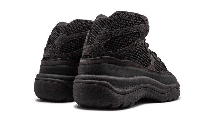 ADIDAS YEEZY DESERT BOOT OIL — Stock 