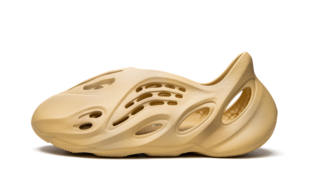 ADIDAS YEEZY FOAM RUNNER DESERT SAND — Stock #2