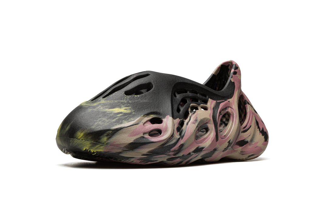 ADIDAS YEEZY FOAM RUNNER MX CARBON