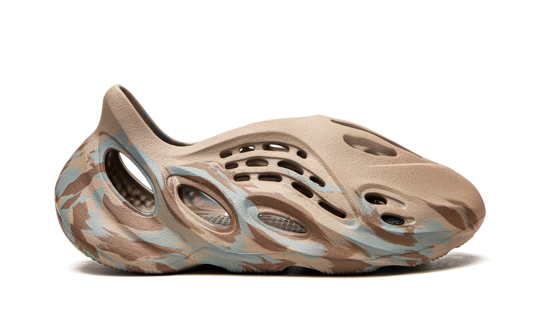 ADIDAS YEEZY FOAM RUNNER MX SAND GREY — Stock 
