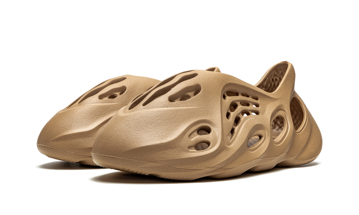 ADIDAS YEEZY FOAM RUNNER OCHRE — Stock 