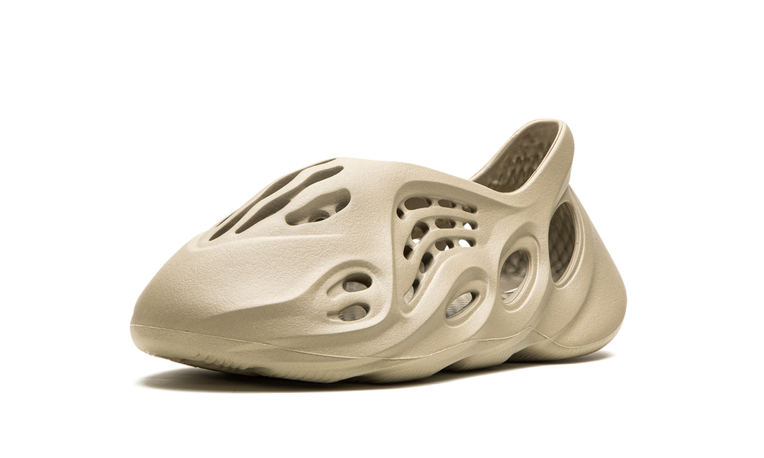 ADIDAS YEEZY FOAM RUNNER STONE SALT — Stock 