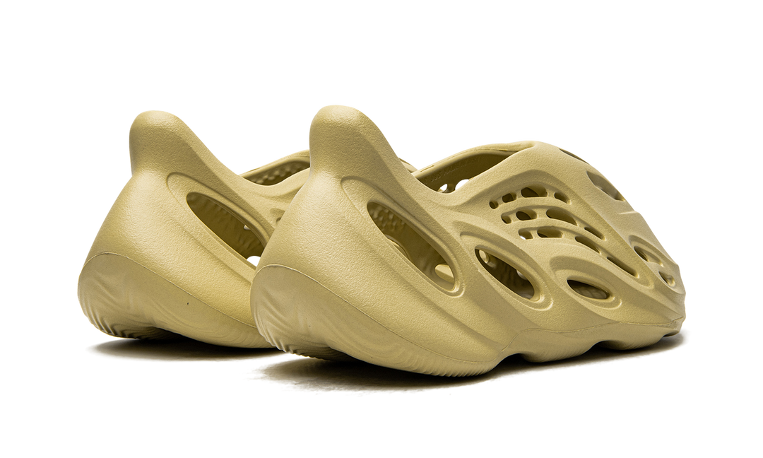 ADIDAS YEEZY FOAM RUNNER SULFUR