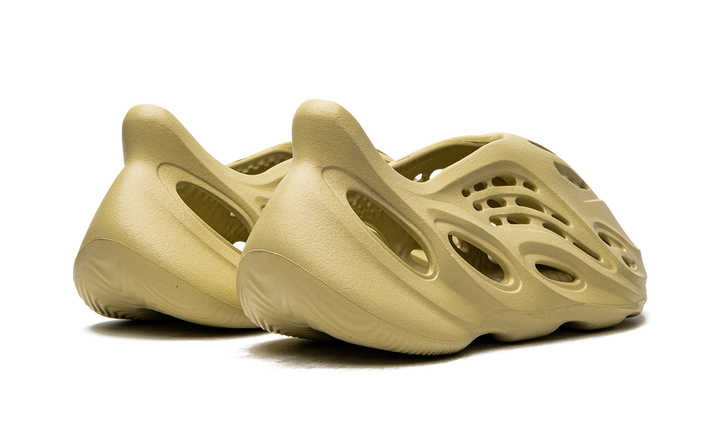 ADIDAS YEEZY FOAM RUNNER SULFUR