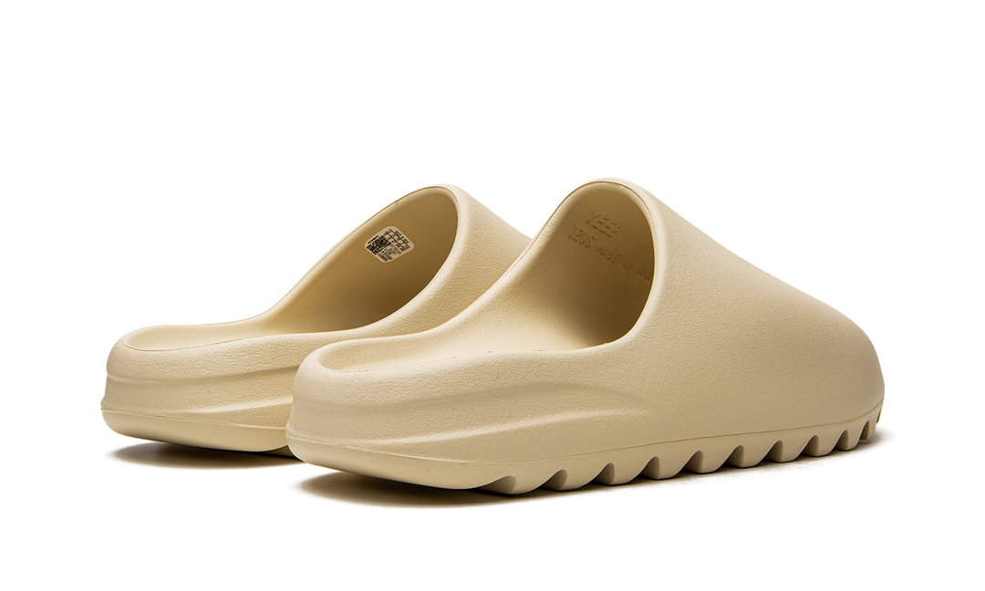 ADIDAS YEEZY SLIDE BONE (2022 RESTOCK)