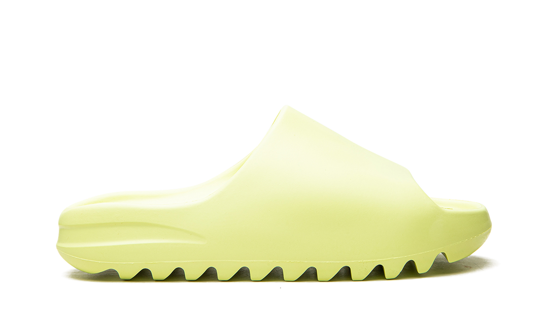 ADIDAS YEEZY SLIDE GLOW GREEN — Stock 