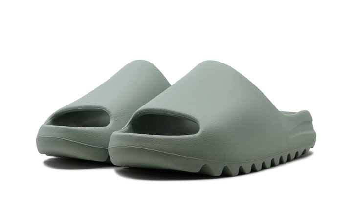 ADIDAS YEEZY SLIDE SALT — Stock 