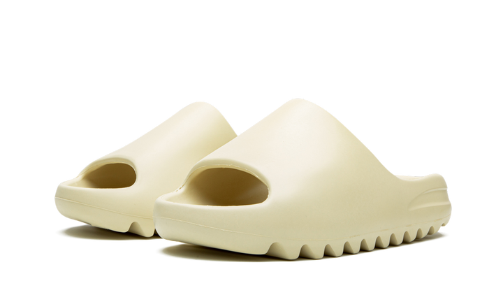 ADIDAS YEEZY SLIDES BONE — Stock 