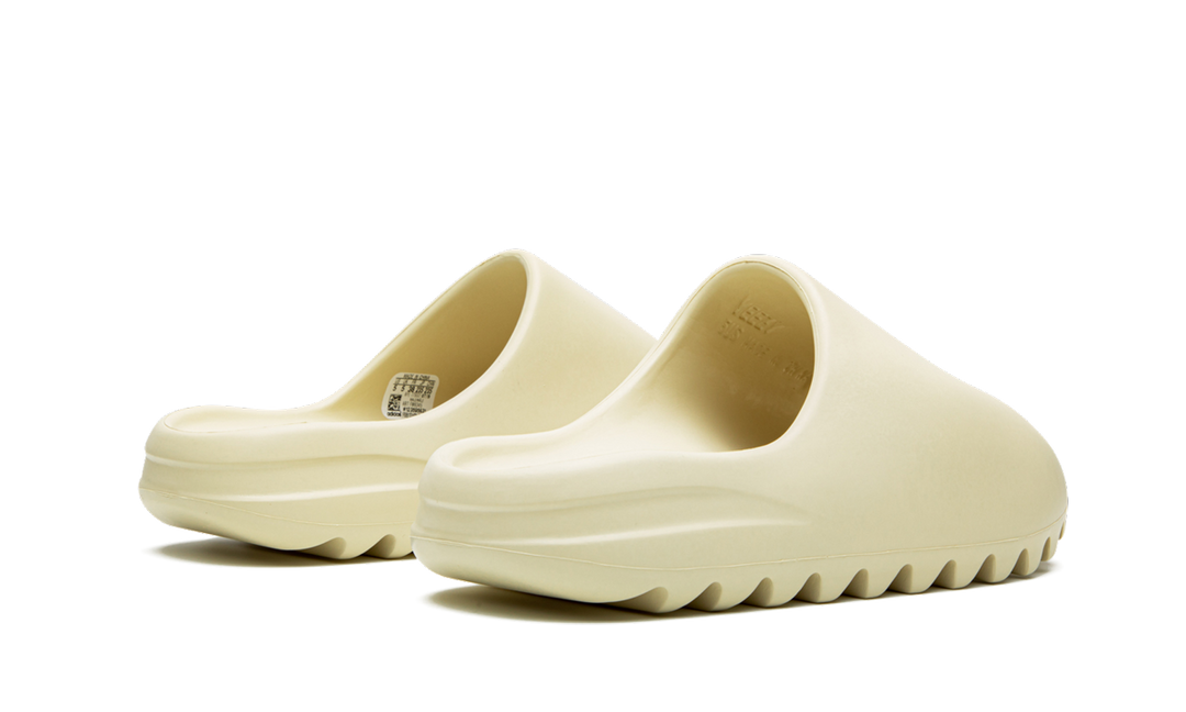 ADIDAS YEEZY SLIDES BONE — Stock 