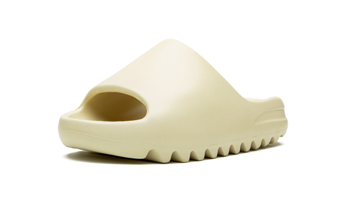 ADIDAS YEEZY SLIDES BONE — Stock 