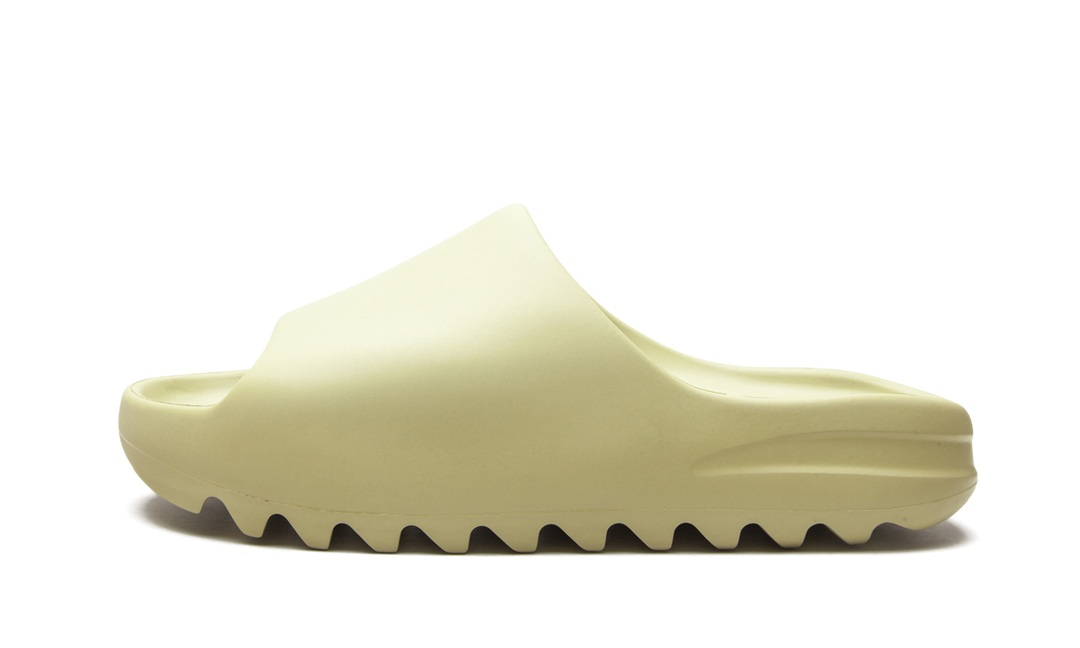 ADIDAS YEEZY SLIDES RESIN 2021 — Stock 