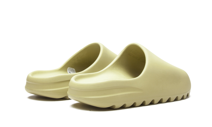 ADIDAS YEEZY SLIDES RESIN 2021 — Stock 