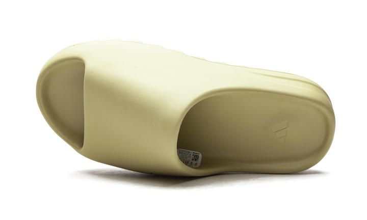 ADIDAS YEEZY SLIDES RESIN 2021 — Stock 