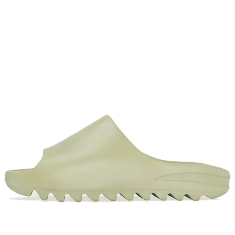 ADIDAS YEEZY SLIDES RESIN 2021 — Stock 